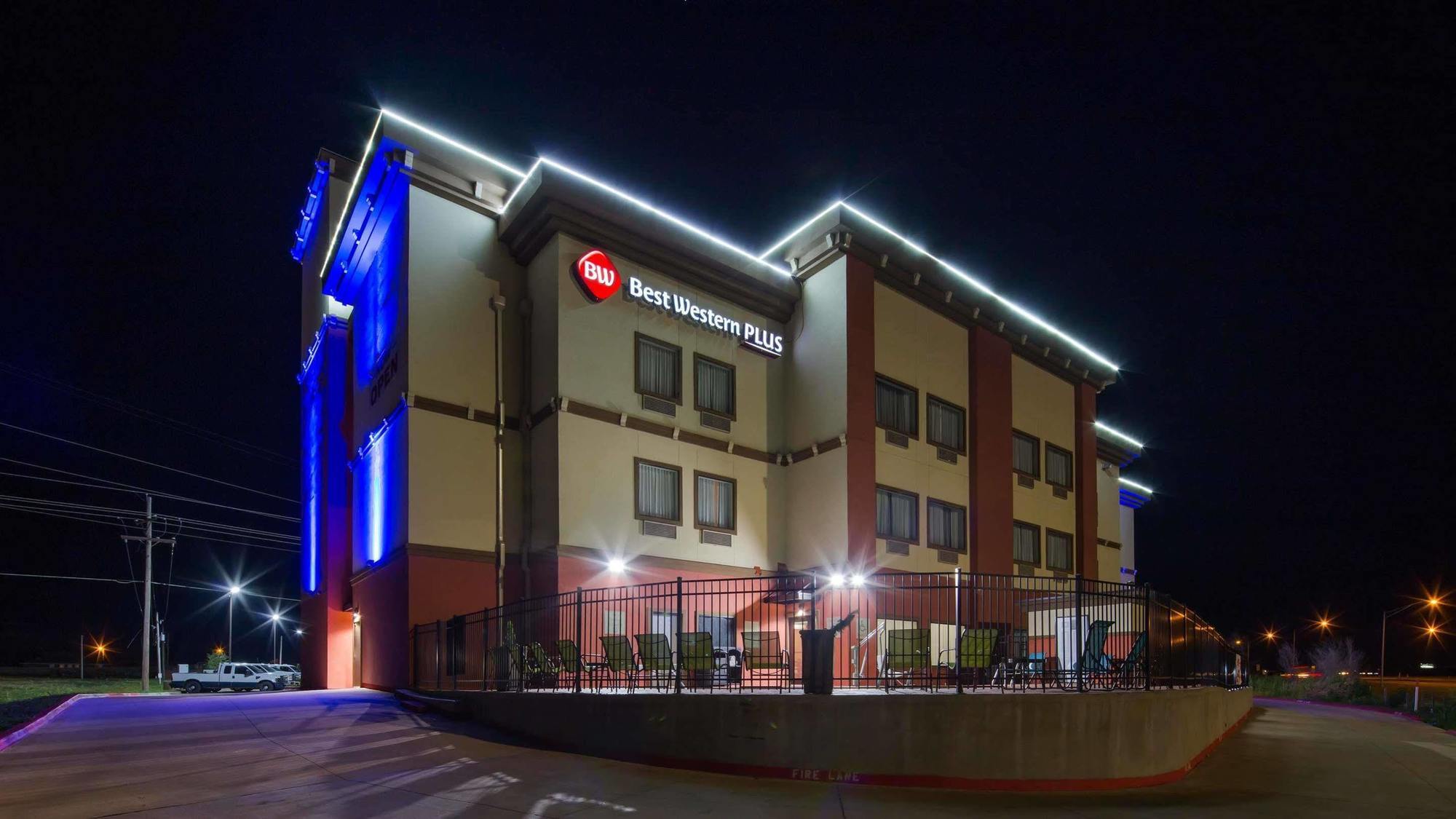 Best Western Plus/Executive Residency Elk City Eksteriør billede